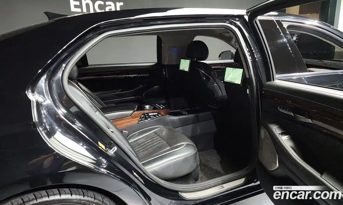 Genesis EQ900 2017 5.0 Автомат в Москве № 57507, фото 12