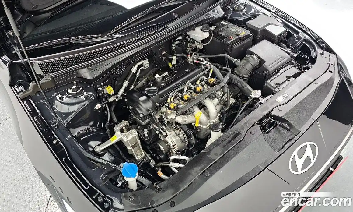 Hyundai Avante 2024 1.6 Автомат в Москве № 6026, фото 6