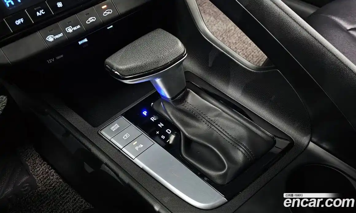 Hyundai Avante 2024 1.6 Автомат в Москве № 6026, фото 9