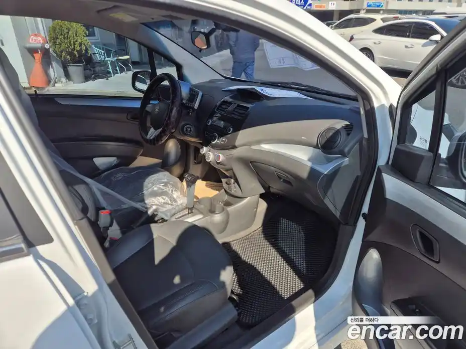 Chevrolet Spark 2013 1.0 Автомат в Москве № 642453, фото 13