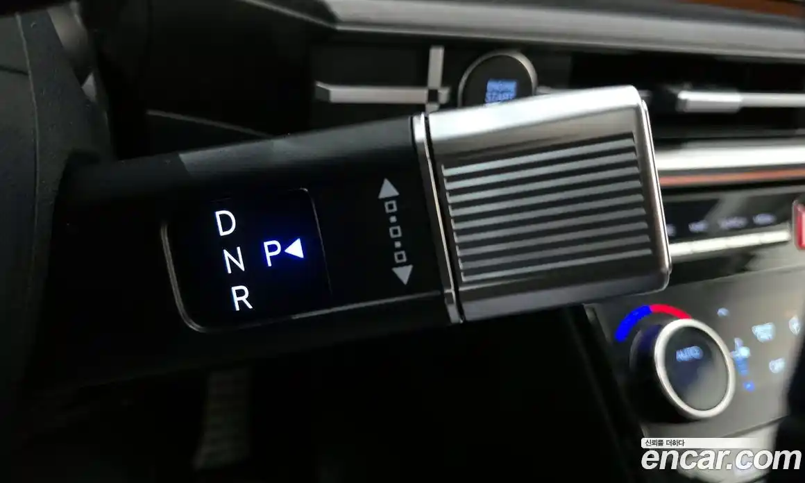 Hyundai Santa Fe 2024 1.6 Автомат в Москве № 642492, фото 9