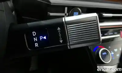 Hyundai Santa Fe 2024 1.6 Автомат в Москве № 642492, миниатюра 9