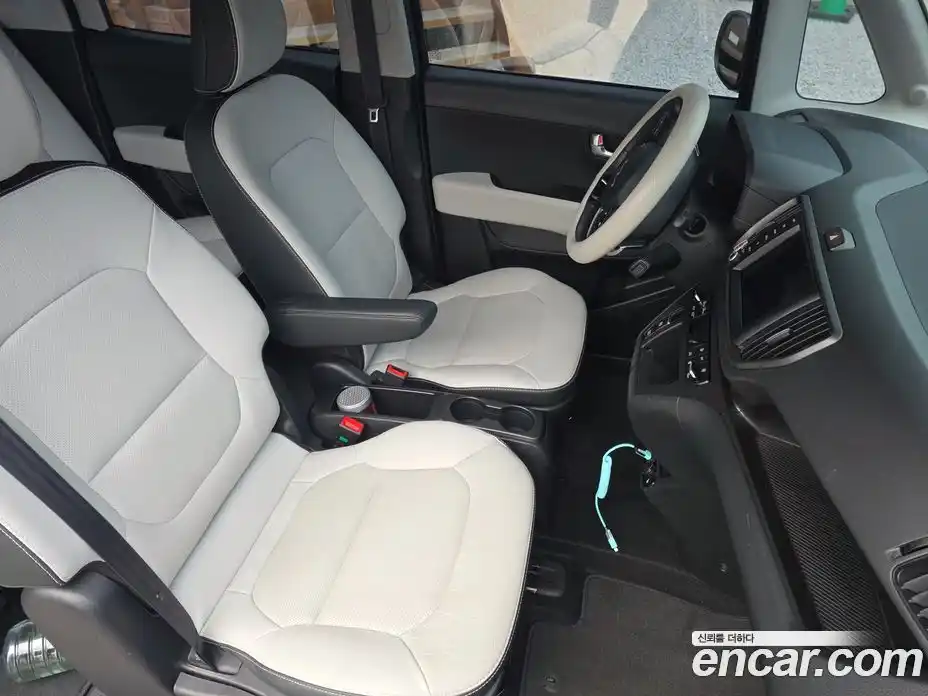 Kia Ray 2024 1.0 Автомат в Москве № 642772, фото 16