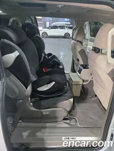 Kia Canival 2025 3.5 Автомат в Москве № 642812, миниатюра 7