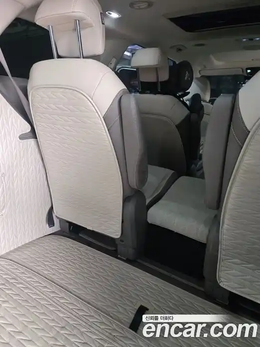 Kia Canival 2025 3.5 Автомат в Москве № 642812, фото 8