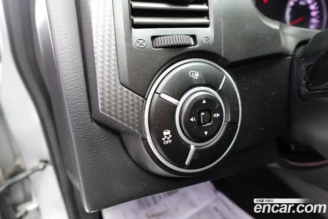 SsangYong Korando 2016 2.0 Автомат в Москве № 645894, фото 18