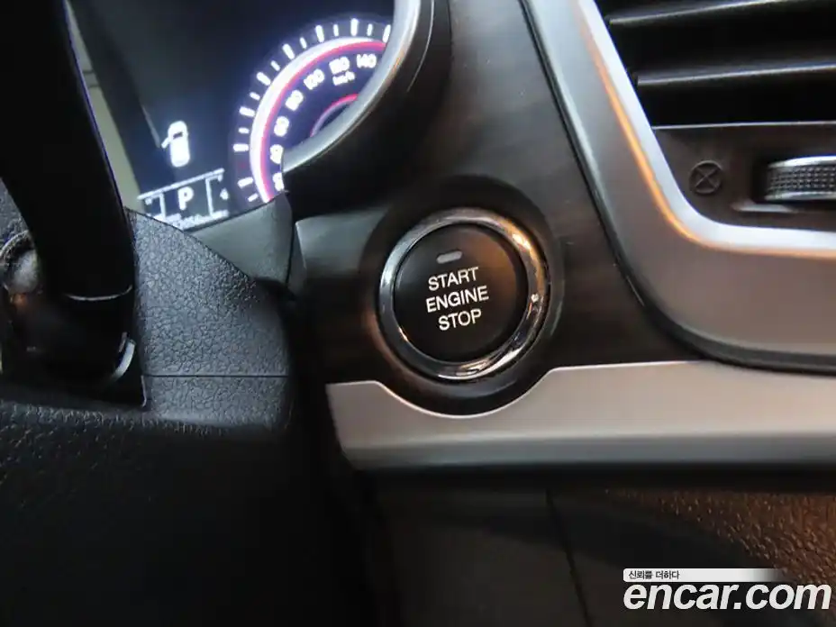 SsangYong Korando 2016 2.2 Автомат в Москве № 645900, фото 17
