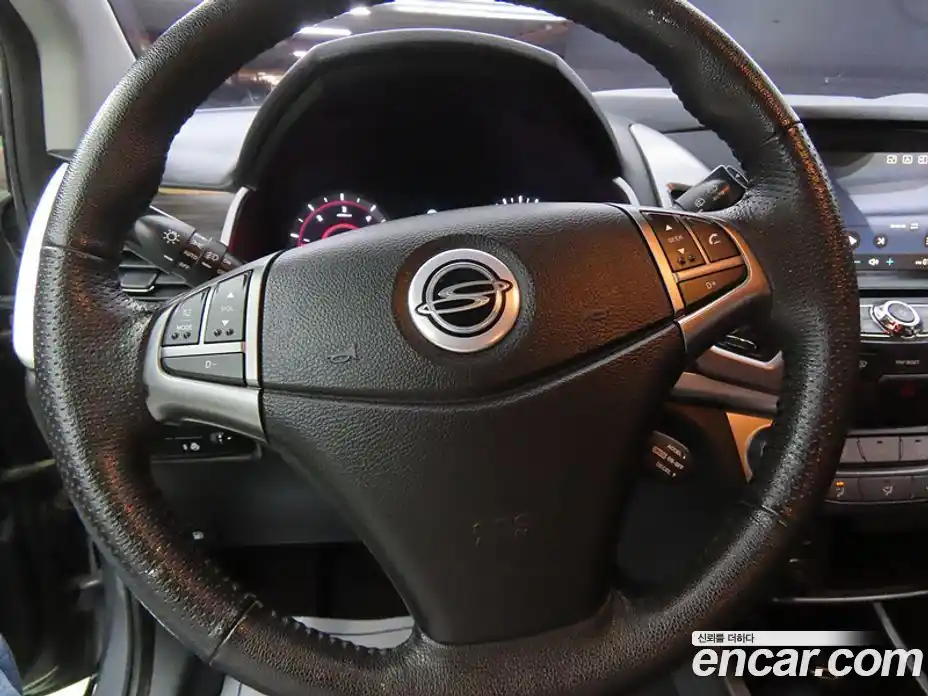 SsangYong Korando 2016 2.2 Автомат в Москве № 645900, фото 8