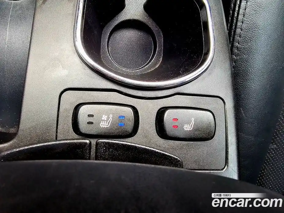 SsangYong Korando 2014 2.0 Автомат в Москве № 645901, фото 13