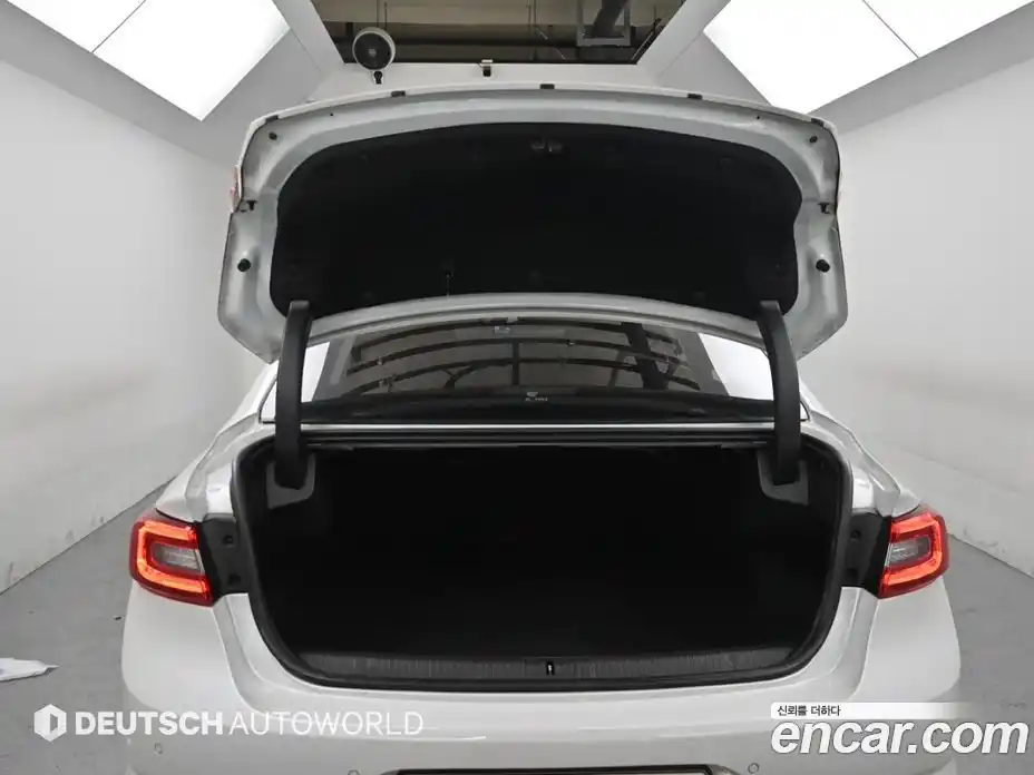 Renault SM6 2019 2.0 Автомат в Москве № 646015, фото 19