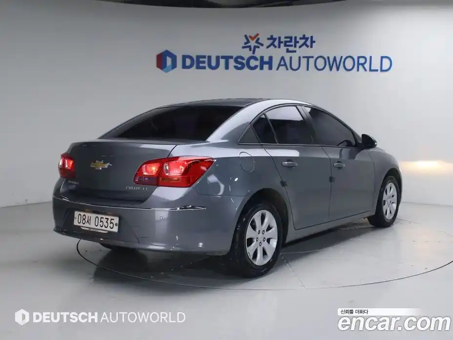 Chevrolet Cruze 2016 1.8 Автомат в Москве № 646499, фото 2