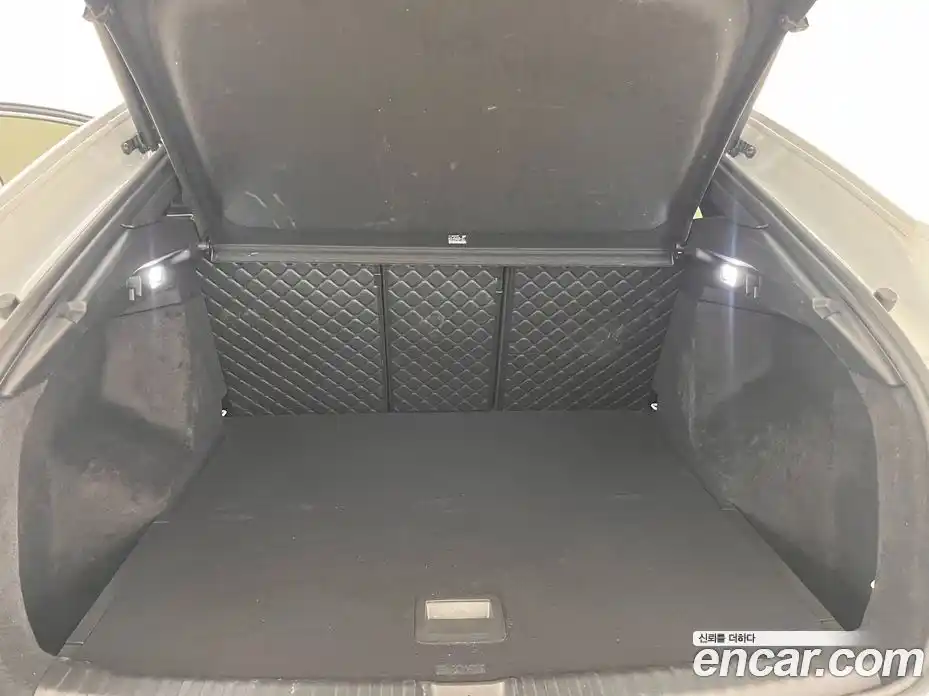 Audi Q4 e-tron 2022 0.1 Автомат в Москве № 647135, фото 17