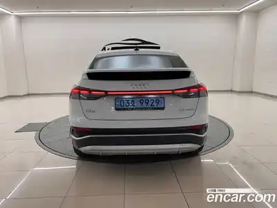 Audi Q4 e-tron 2022 0.1 Автомат в Москве № 647135, миниатюра 3