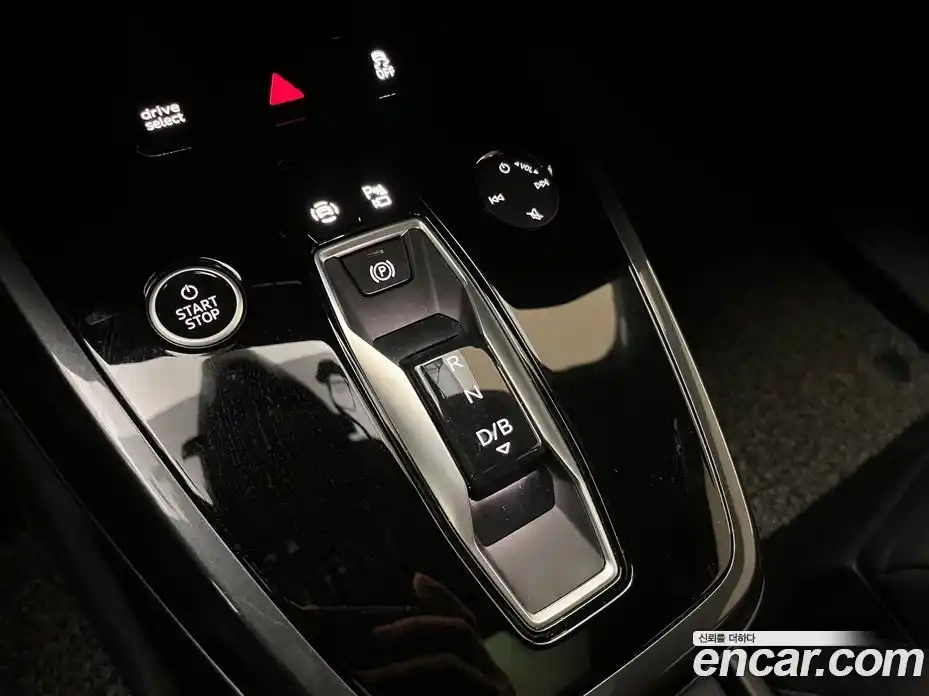 Audi Q4 e-tron 2022 0.1 Автомат в Москве № 647135, фото 8