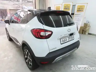 Renault QM3 2019 1.5 Автомат в Москве № 647287, миниатюра 2