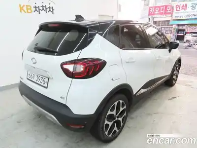 Renault QM3 2019 1.5 Автомат в Москве № 647287, миниатюра 4