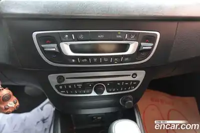 Renault SM3 2011 1.6 Автомат в Москве № 647290, миниатюра 11