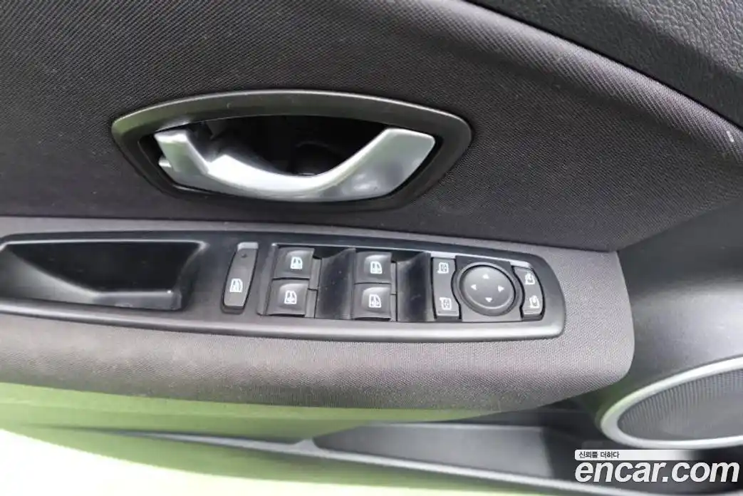 Renault SM3 2011 1.6 Автомат в Москве № 647290, фото 19