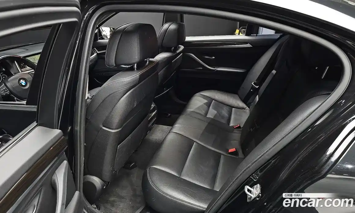 BMW 5-Series 2016 2.0 Автомат в Москве № 648628, фото 12