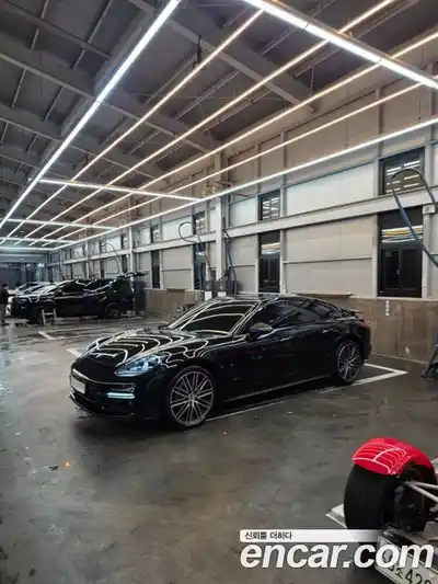 Porsche Panamera 2018 3.0 Автомат в Москве № 651544, миниатюра 4