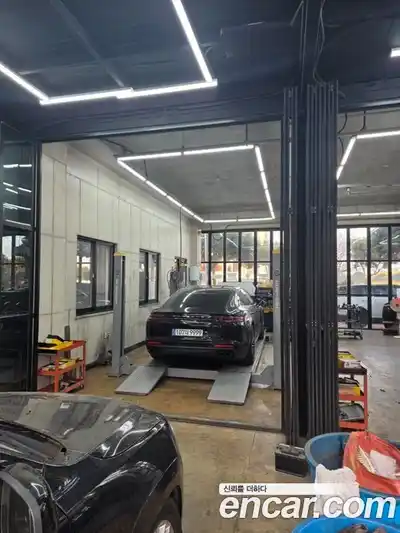 Porsche Panamera 2018 3.0 Автомат в Москве № 651544, миниатюра 5