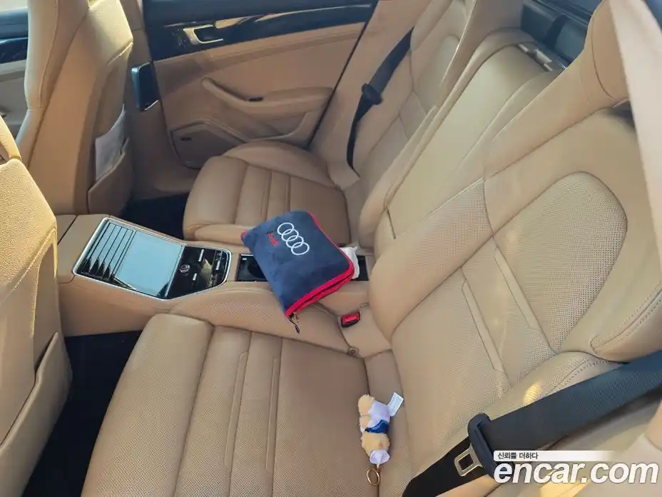 Porsche Panamera 2018 3.0 Автомат в Москве № 651544, фото 7