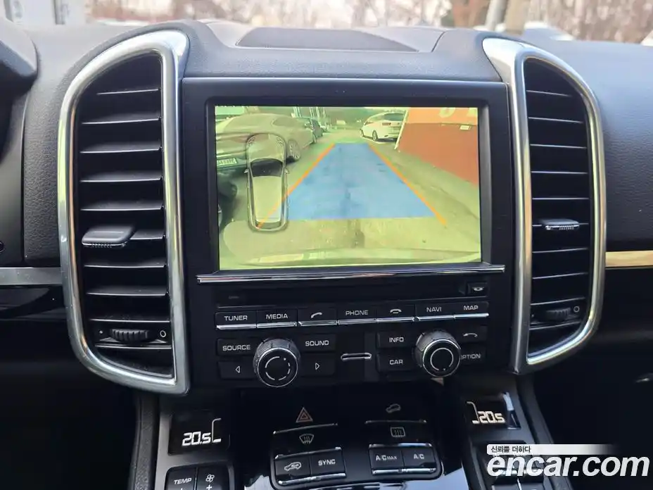 Porsche Cayenne 2015 3.0 Автомат в Москве № 651548, фото 18