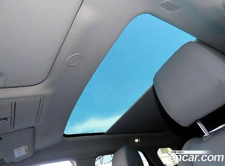 Land Rover Range-Rover Evoque 2021 2.0 Автомат в Москве № 651938, фото 16