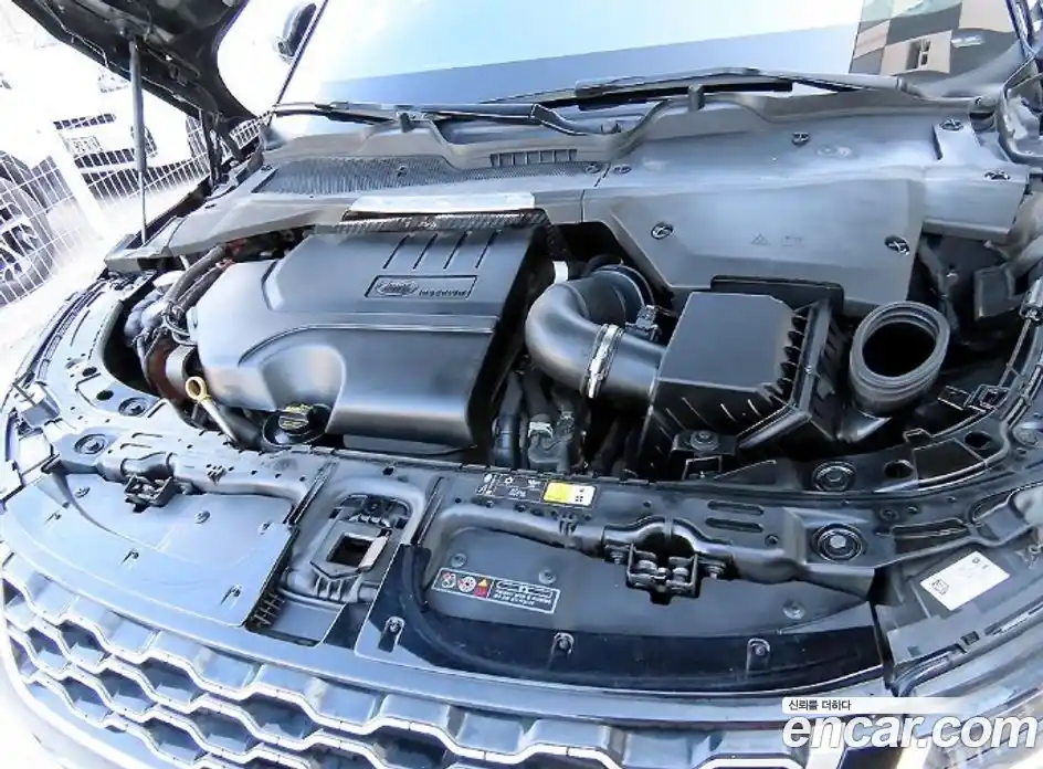 Land Rover Range-Rover Evoque 2021 2.0 Автомат в Москве № 651938, фото 19