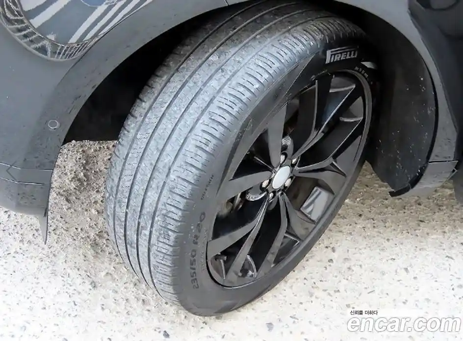 Land Rover Range-Rover Evoque 2021 2.0 Автомат в Москве № 651938, фото 20