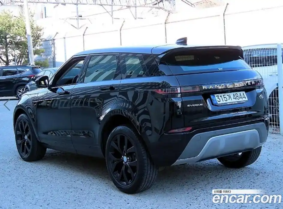 Land Rover Range-Rover Evoque 2021 2.0 Автомат в Москве № 651938, фото 3