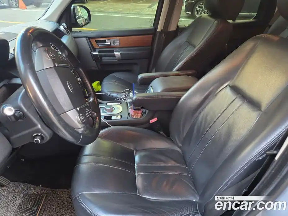 Land Rover Discovery 2015 3.0 Автомат в Москве № 652008, фото 9