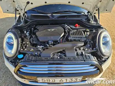 Mini Cooper 2017 1.5 Автомат в Москве № 652176, миниатюра 11