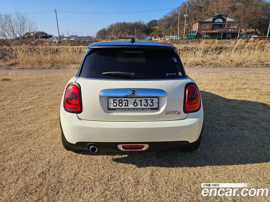 Mini Cooper 2017 1.5 Автомат в Москве № 652176, фото 6