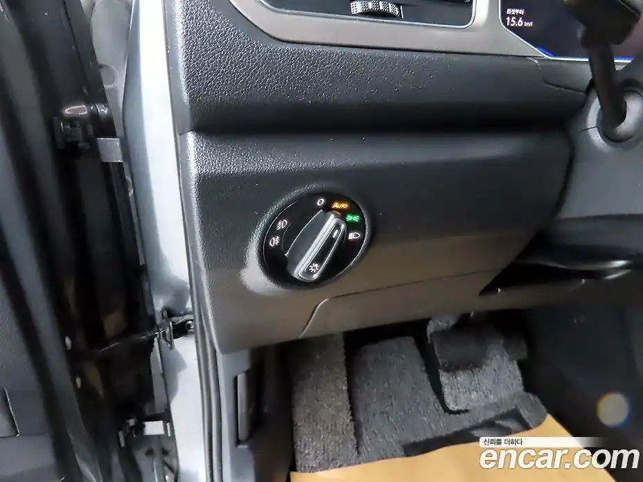 Volkswagen T-Roc 2022 2.0 Автомат в Москве № 652564, фото 14