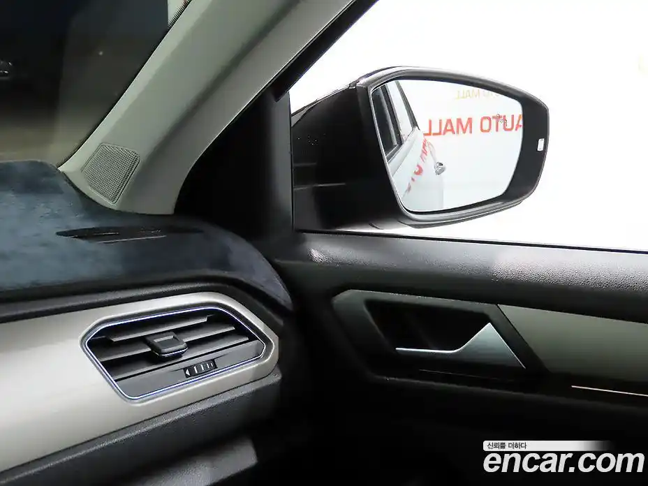 Volkswagen T-Roc 2022 2.0 Автомат в Москве № 652564, фото 16