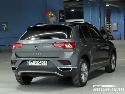 Volkswagen T-Roc 2022 2.0 Автомат в Москве № 652564, миниатюра 2