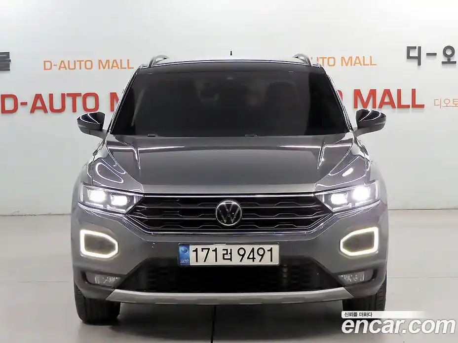 Volkswagen T-Roc 2022 2.0 Автомат в Москве № 652564, фото 3