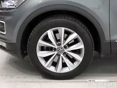 Volkswagen T-Roc 2022 2.0 Автомат в Москве № 652564, миниатюра 5