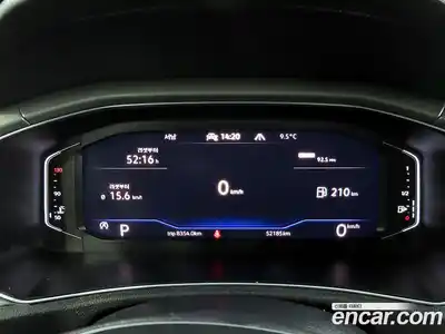 Volkswagen T-Roc 2022 2.0 Автомат в Москве № 652564, миниатюра 8