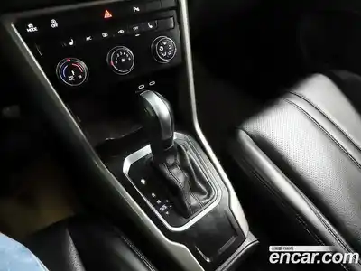 Volkswagen T-Roc 2022 2.0 Автомат в Москве № 652564, миниатюра 9