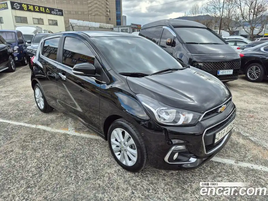 Chevrolet Spark 2018 1.0 Автомат в Москве № 669077, фото 3