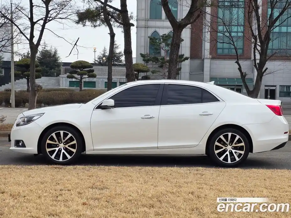 Chevrolet Malibu 2015 2.0 Автомат в Москве № 669280, фото 8
