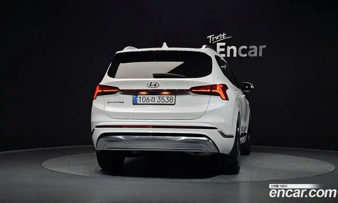 Hyundai Santa Fe 2021 2.2 Автомат в Москве № 670094, фото 4