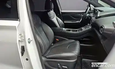 Hyundai Santa Fe 2021 2.2 Автомат в Москве № 670094, миниатюра 10