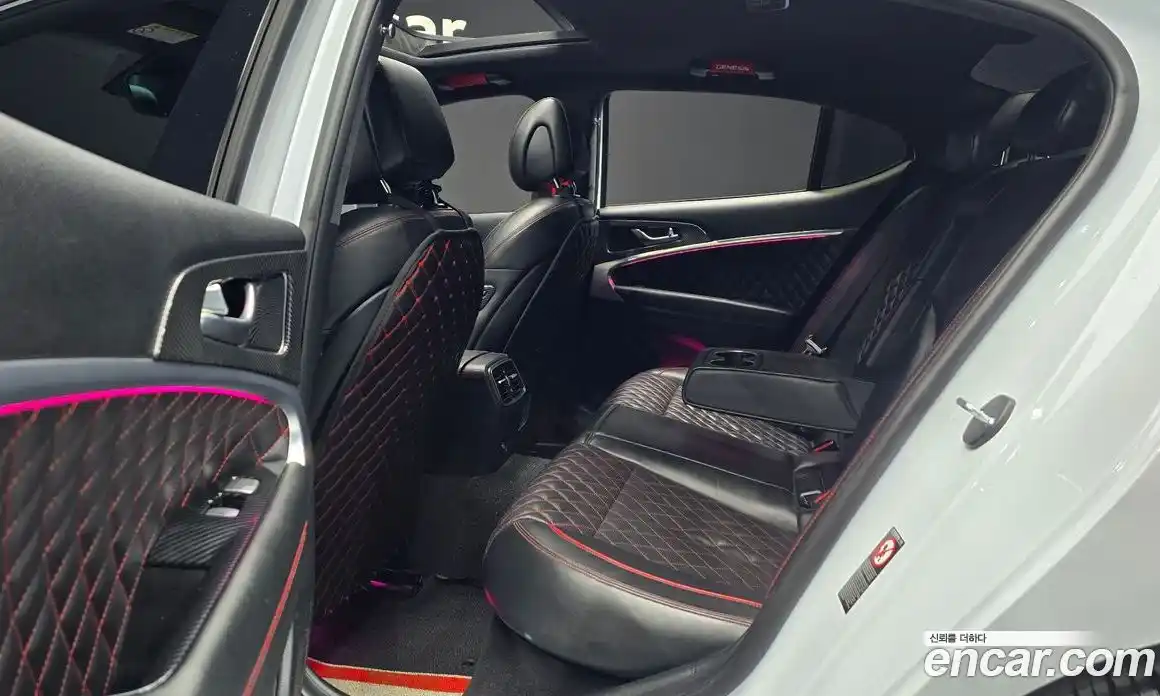 Genesis G70 2018 2.0 Автомат в Москве № 671625, фото 12