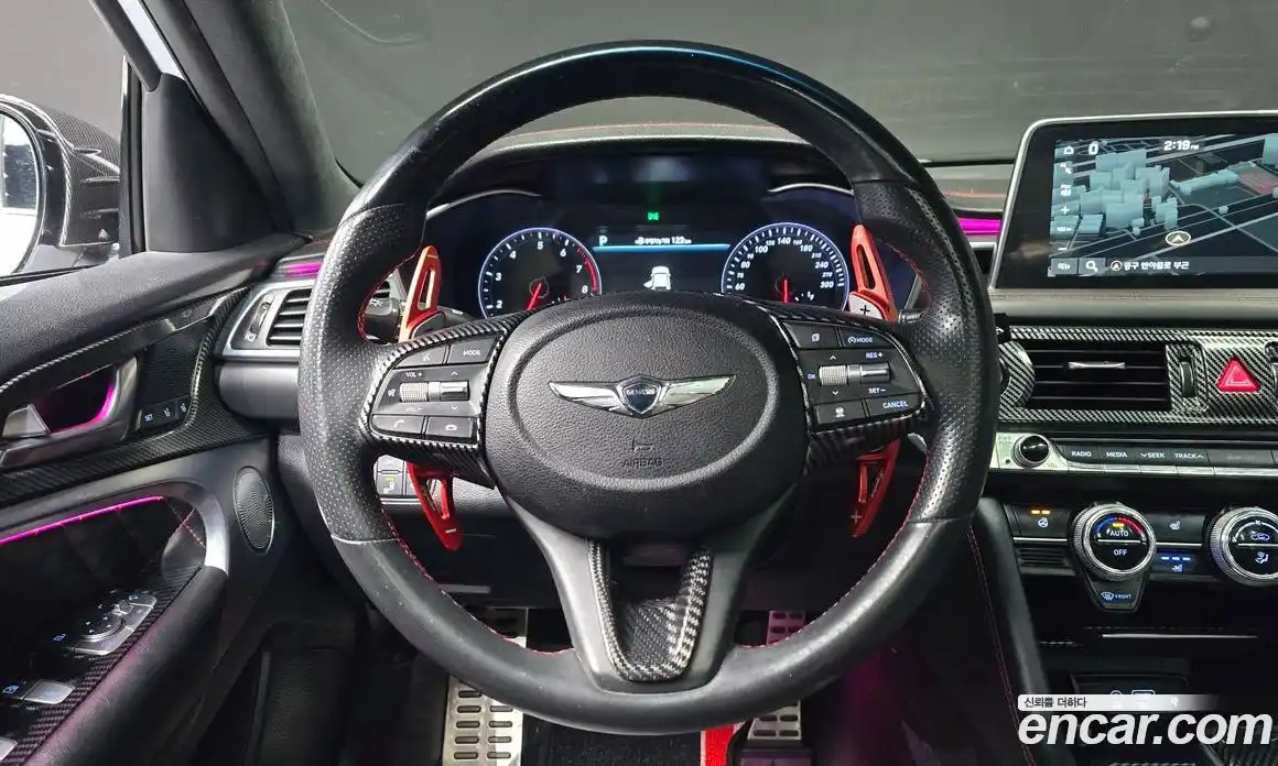 Genesis G70 2018 2.0 Автомат в Москве № 671625, фото 13