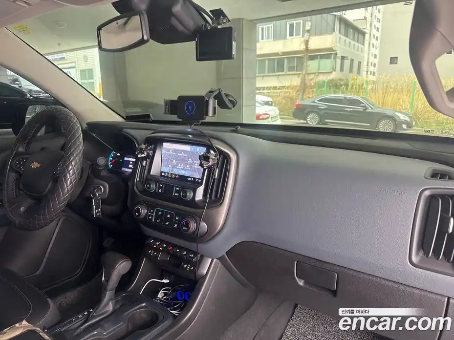 Chevrolet Colorado 2022 3.6 Автомат в Москве № 673620, фото 9