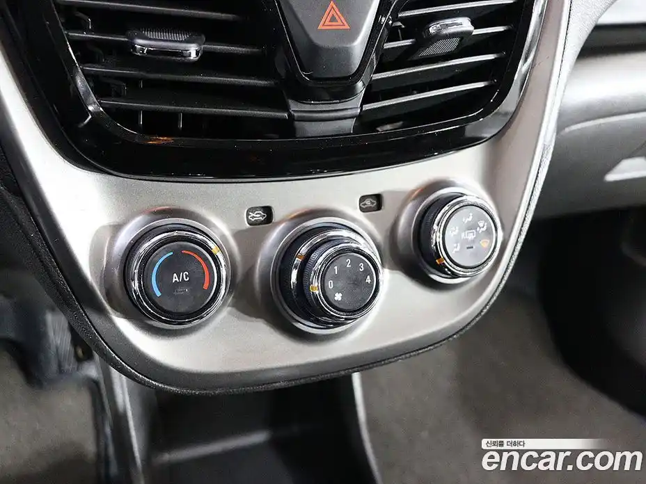 Chevrolet Spark 2017 1.0 Автомат в Москве № 673625, фото 17