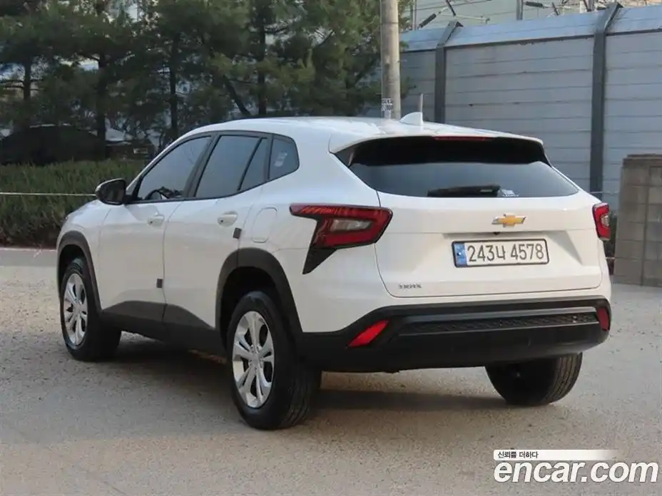 Chevrolet Trax 2024 1.2 Автомат в Москве № 673670, фото 3